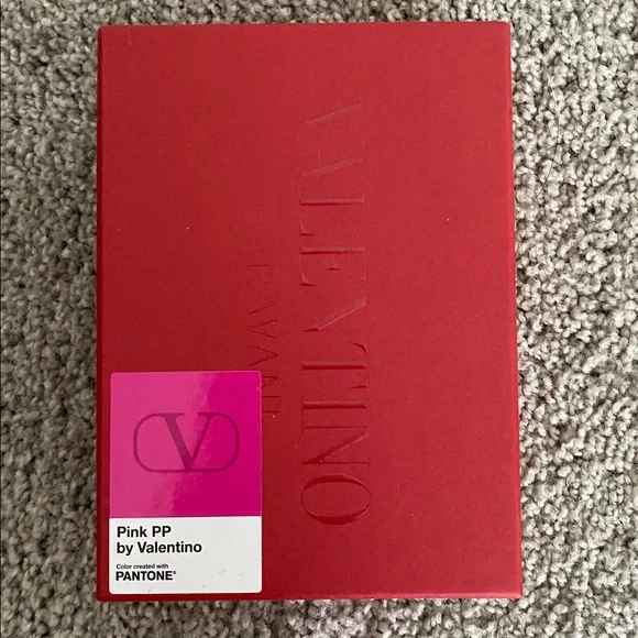 Valentino Garavani Fuchsia Pink Card Holder - Picture 10 of 10